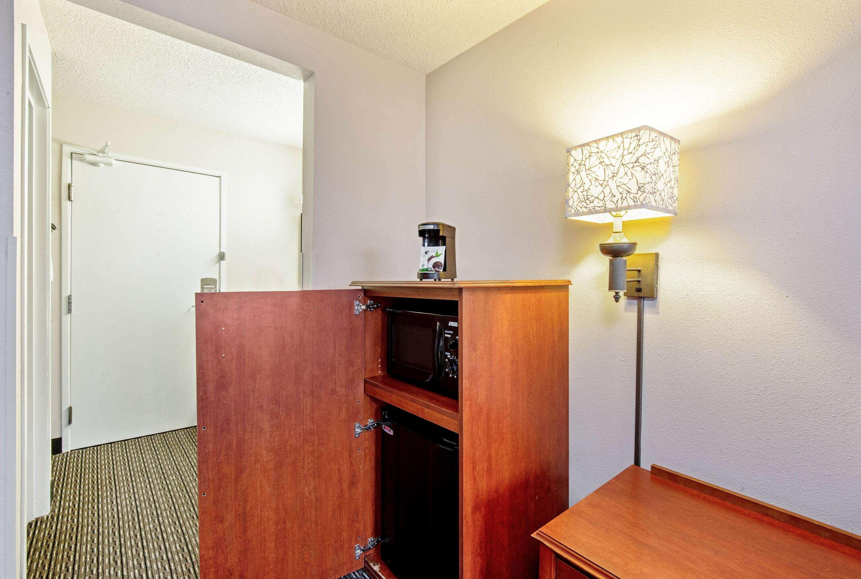 La Quinta By Wyndham Harrisburg Airport Hershey Dış mekan fotoğraf