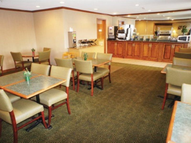 La Quinta By Wyndham Harrisburg Airport Hershey Dış mekan fotoğraf