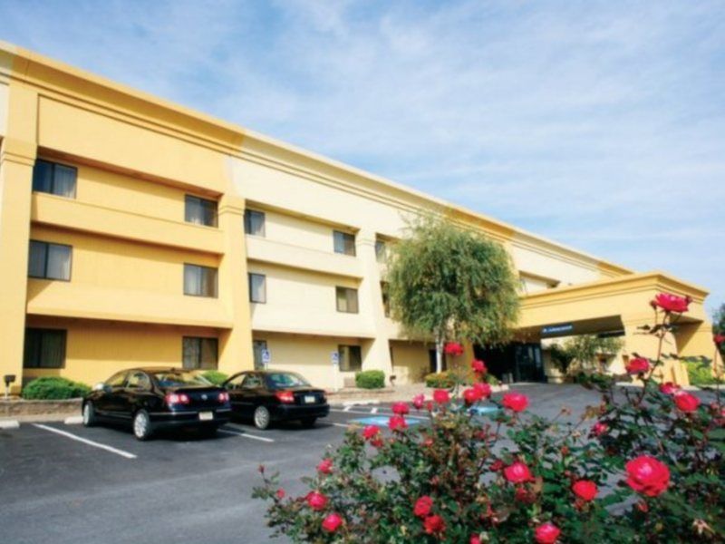 La Quinta By Wyndham Harrisburg Airport Hershey Dış mekan fotoğraf